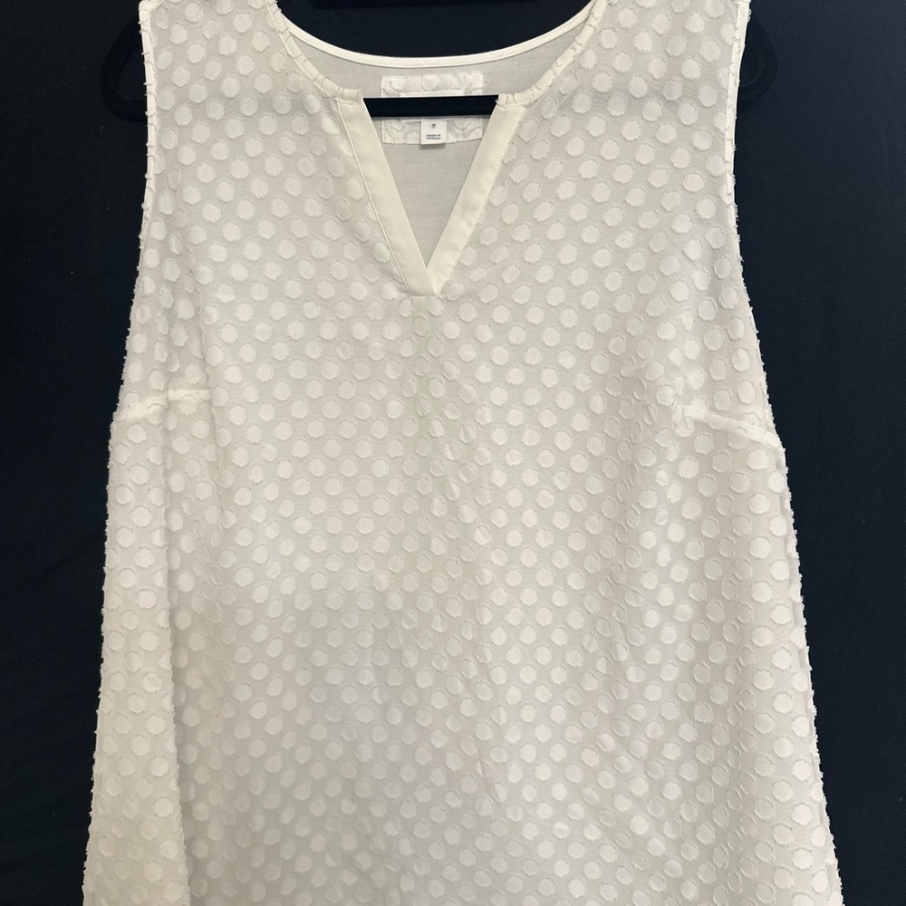 Market & Spruce Textured White Sleeveless Blouse